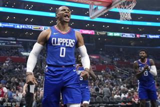 尤其是在球 尤其是在球