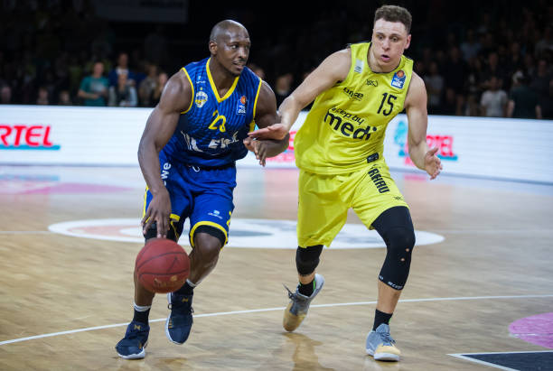 狂言专栏 ｜ 灰熊内讧，猫哥扛起火箭，表男恐赛季报销.