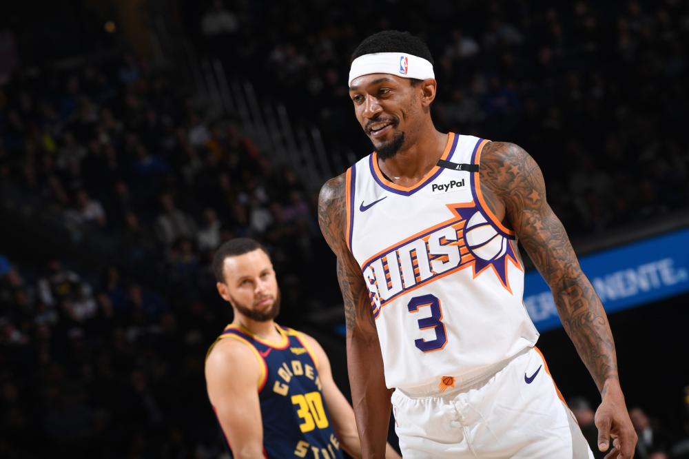 佩佩退役，前皇马队友莫德里奇、J罗评论区留言：传奇